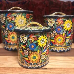 🌼Rare Vintage Nesting Tin Set - Made in Holland Floral Folk Art (Set of 3) 1950s